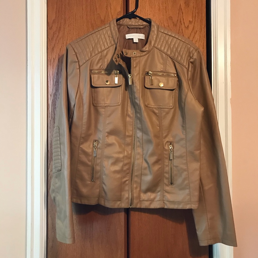 New York and Company Tan Faux Leather Jacket. Size XL.